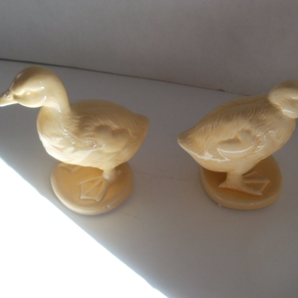 Vintage Cracker Barrel Ducking Figurines